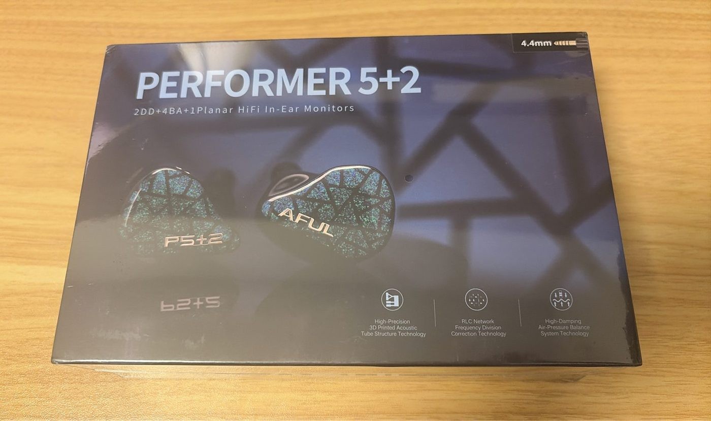 AFUL Performer 5+2 のパッケージ