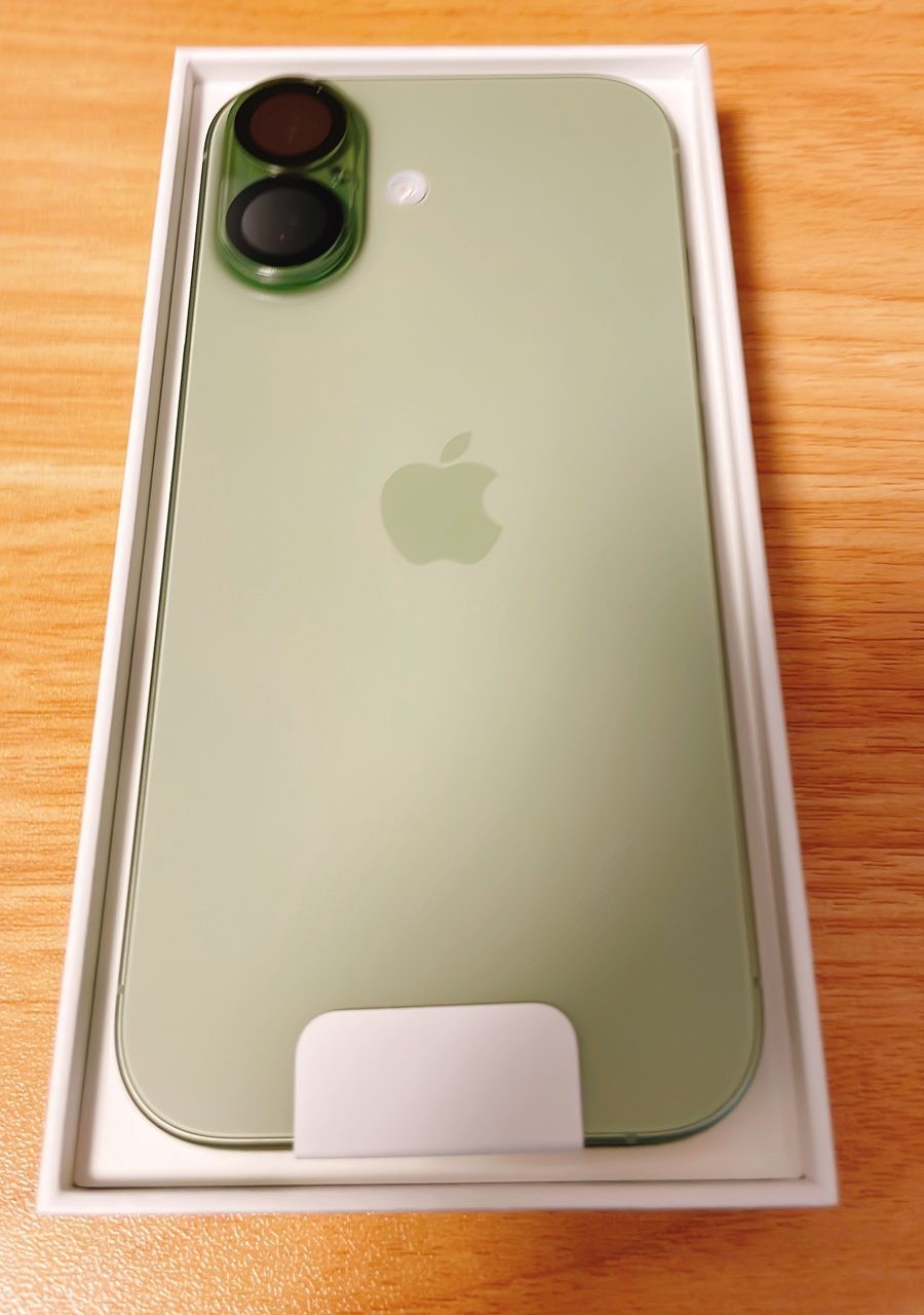 iPhone 17（256GB・セージ）レビュー：A19チップ・ProMotion・48MPフロントカメラ搭載のスタンダードモデル